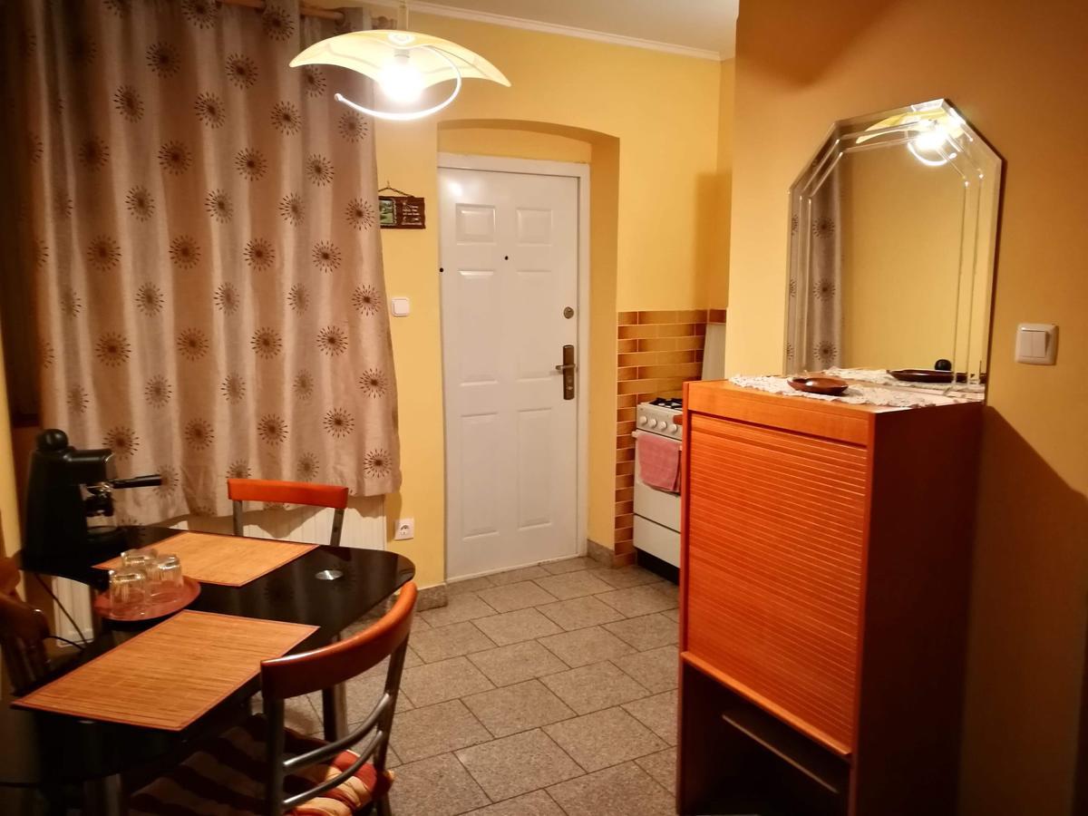 City Camping& Apartman &Bungalow Hotel Gyor Exterior photo
